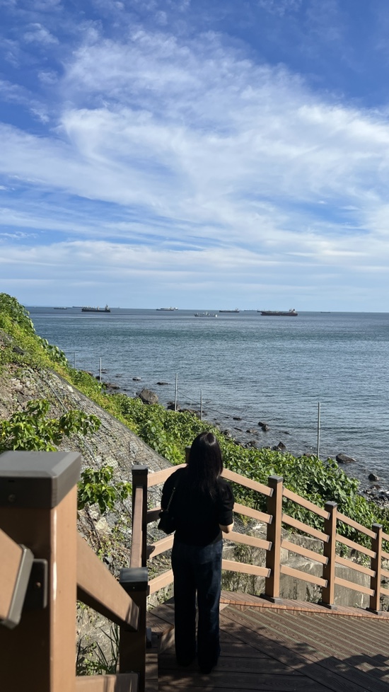  부산여행 2박 3일 : 홍주방 명지대점,흰여울 문화마을, 흰여울비치, 김해국제공항 _ 3일차