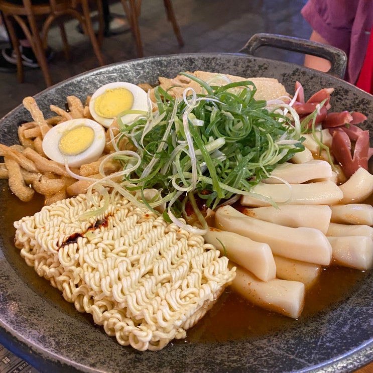  서면 즉석떡볶이 먹고싶으면 삼정타워의 서면 남도분식