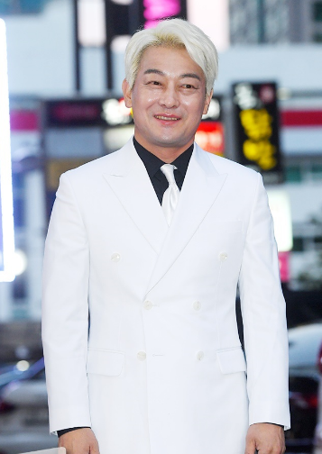 아다마스 배우 조성하 특별출연 프로필 드라마 나이 키 인스타 아내 가족 집 필모그래피