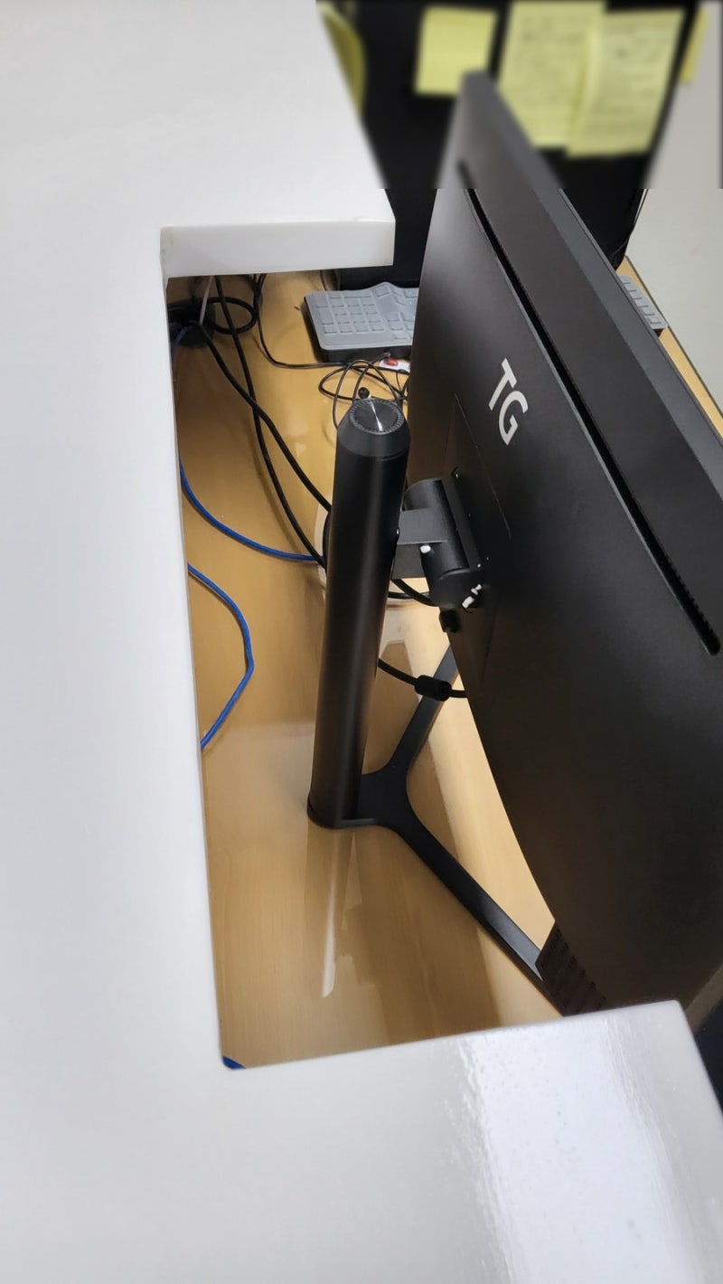 안내데스크 인조대리석상판 책상 절단 리폼 전문업체
