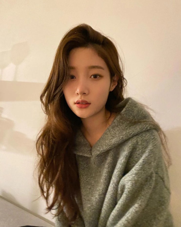 드라마 촬영 중 부상으로 수술한 정채연, 마지막 노래하고 해체하는 '다이아' 마지막 인사 남겨 드라마 촬영 중 부상으로 수술한 정채연, 마지막 노래하고 해체하는 '다이아' 마지막 인사 남겨