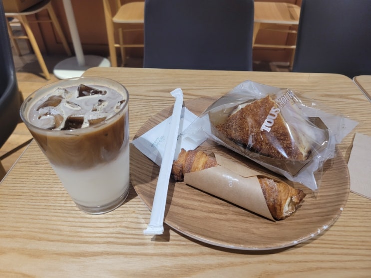  뚜레쥬르에 몬테크리스토팔아요! 뚜쥬 추천빵 크림코르네