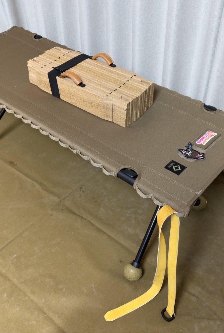 세상에 나쁜 벤치는 없다~ (´`。) Helinox Tactical bench 세상에 나쁜 벤치는 없다~ (´`。) Helinox Tactical bench