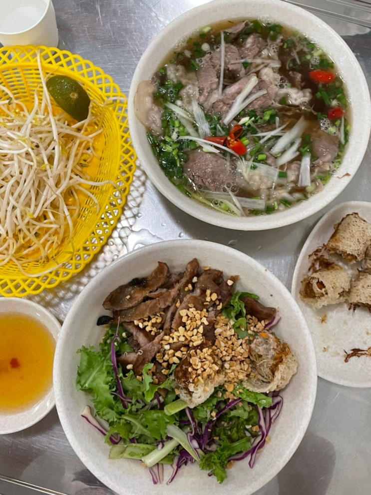  압구정로데오: 베트남 쌀국수 분짜 맛집 - 포25