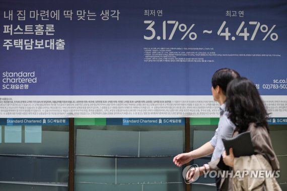 "연말엔 꺾인다며?"…영끌족 곡소리 내년까지 이어진다