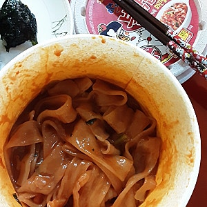 편의점 신상 마라불닭납작당면