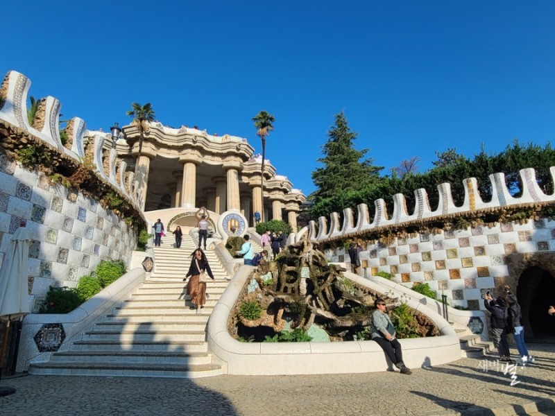 스페인 바르셀로나 여행 / 구엘공원의 가을, 가우디 투어 Parque Güell : 네이버 블로그