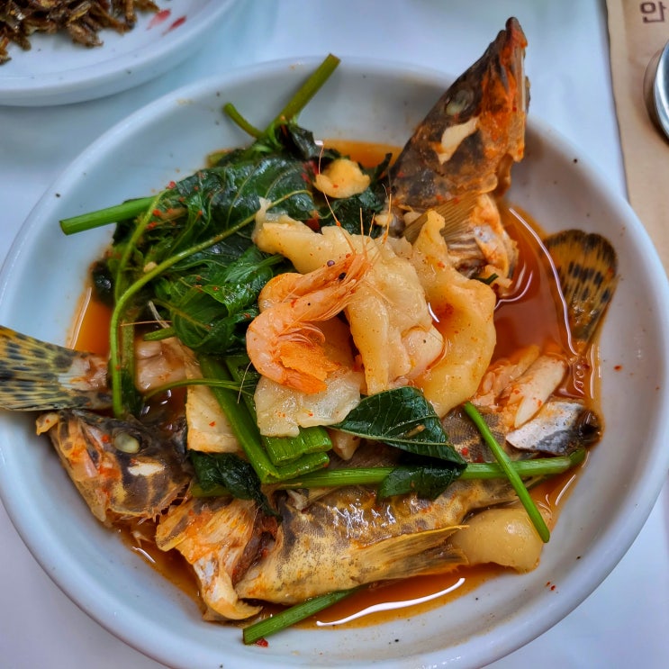  여주 이포보 오토캠핑장 근처 민물매운탕 맛집, 산수정