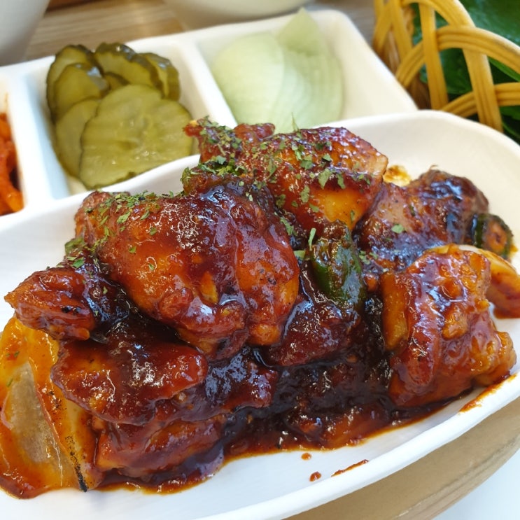  [김해 봉리단길 맛집] 쌈마이 닭쌈밥 서김해점, 지코바 느낌 숯불치킨과 신선한 야채