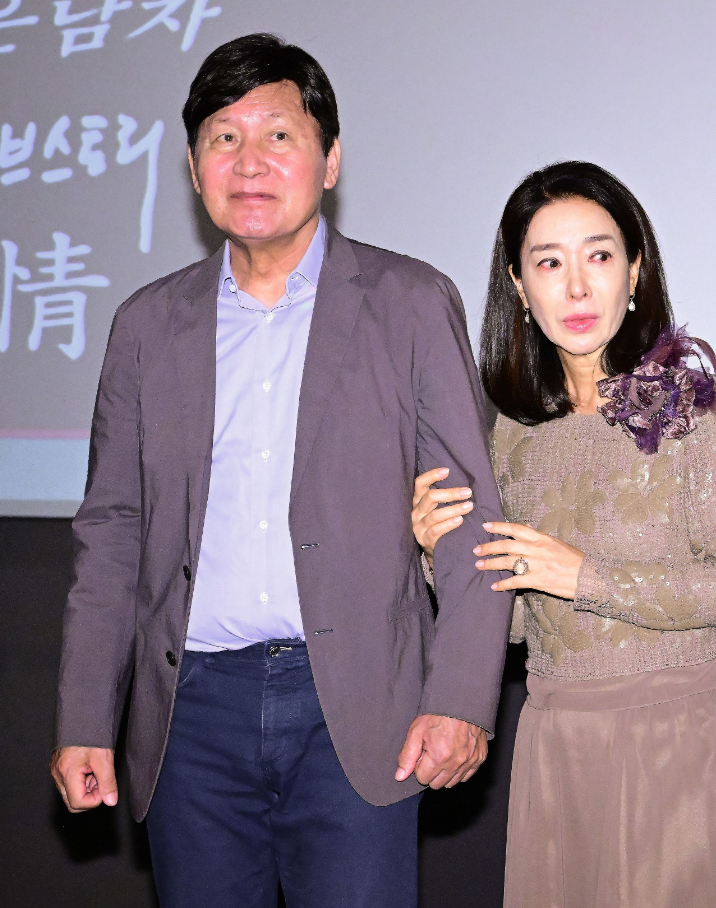 안성기 "1년 넘게 혈액암 투병중 " 고백