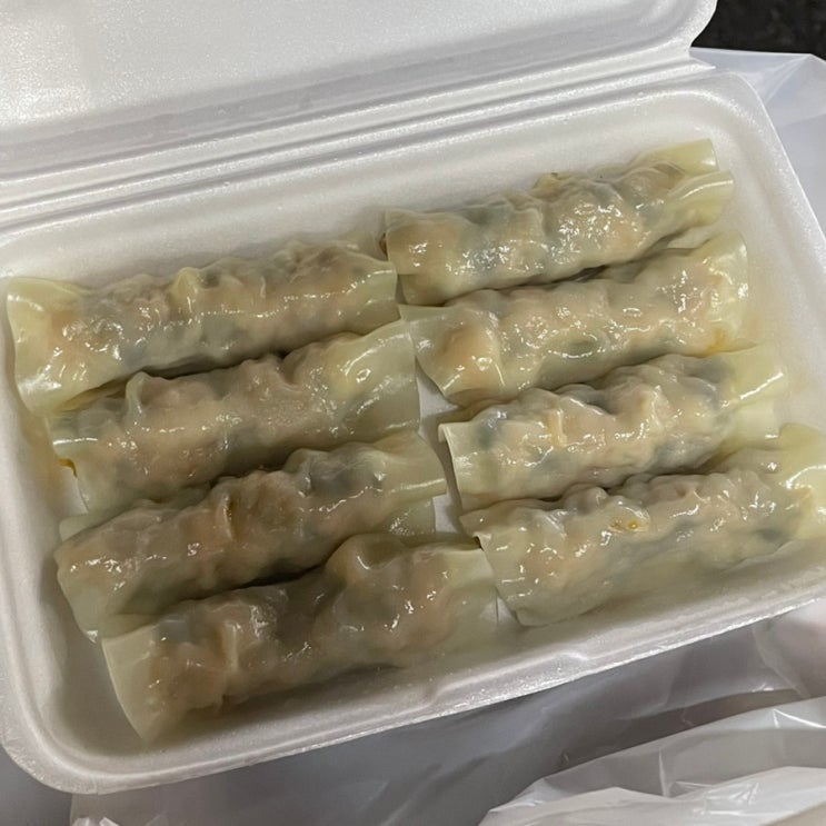  가메골 옛날손왕만두 신당점에서 새우만두 한판!