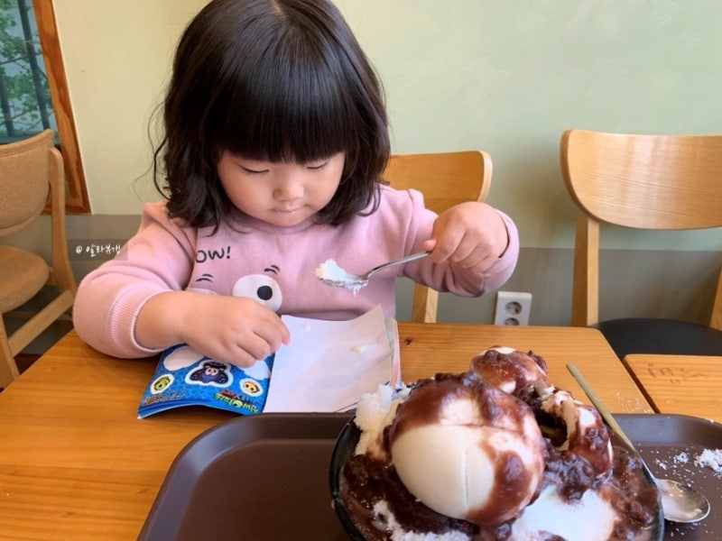 설빙 아이간식 인절미맛 크리스피롤 : 네이버 블로그