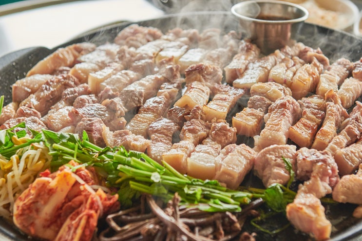  제주 중문 맛집 솥뚜껑 흑돼지 아침식사 국수바다