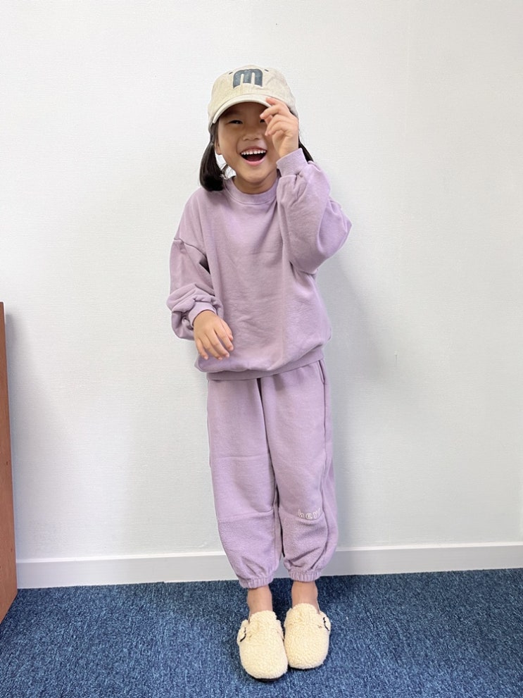  배색 쮸리 바지 활동량 많은 아이에게 편한 코디