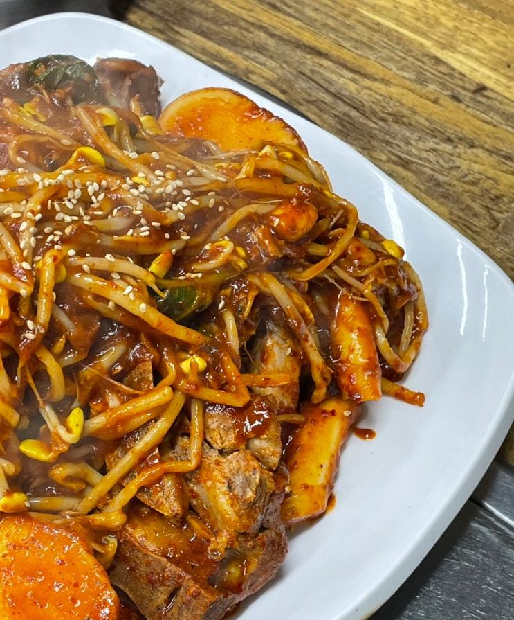  [이태원] 한남동감자탕, 24시간 뼈찜 맛집 | 24시뼈다귀감자탕