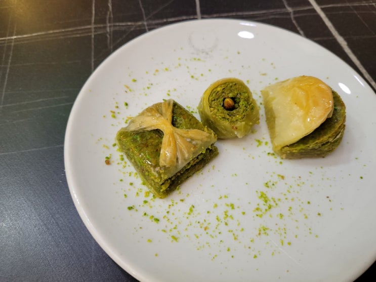 튀르키예 여행 : 다양한 터키 음식, 케밥, 바클라바 디저트  (가지안테프)