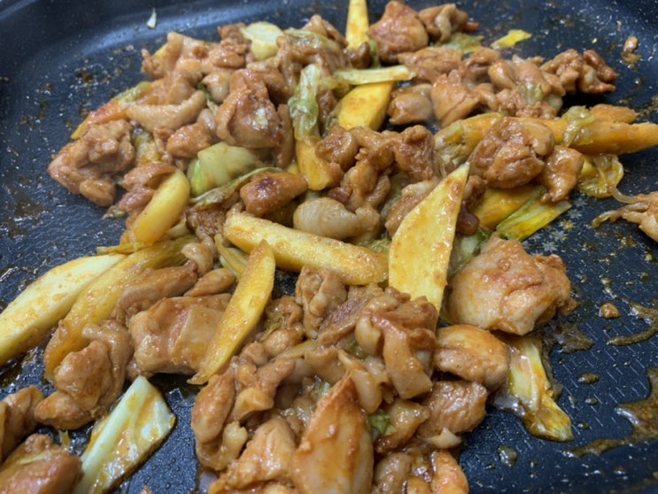 저녁메뉴추천 캠핑음식추천 "올품 닭갈비" 아이와 먹을꺼라 순한맛을 주문했는데 맵지 않아서 아이도 잘먹네요! (+ 맛후기 및 조리법) 저녁메뉴추천 캠핑음식추천 "올품 닭갈비" 아이와 먹을꺼라 순한맛을 주문했는데 맵지 않아서 아이도 잘먹네요! (+ 맛후기 및 조리법)