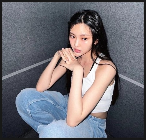 [NewJeans] Getting to Know Girl Group NewJeans, Part 5: Member Hyein's Profile