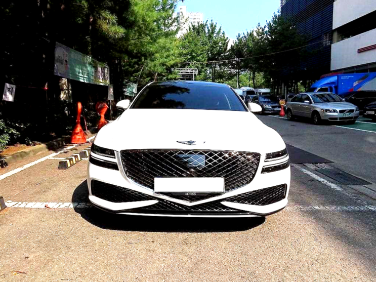  제네시스 G80 2.5 중고가격 식을줄 모르는 인기