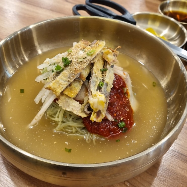  가흥동 냉면집 교동면옥 육전물비빔면 꿀맛입니다.