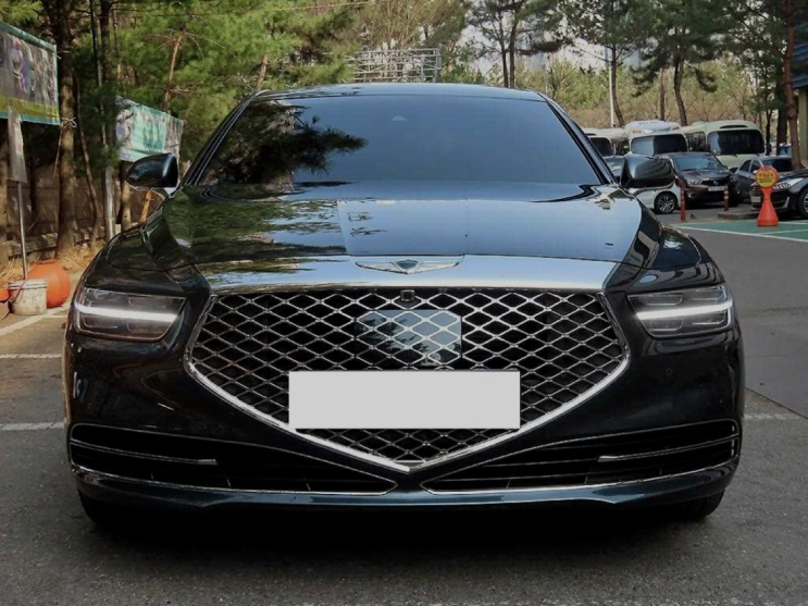  제네시스 G90 리무진 중고 주목한 만한 신차급