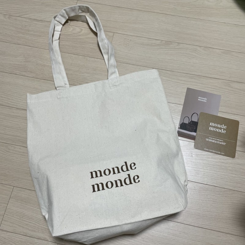 몽드몽드 버터베이지 하프문 미니백 수납력 및 착용감 후기 — 사진 5