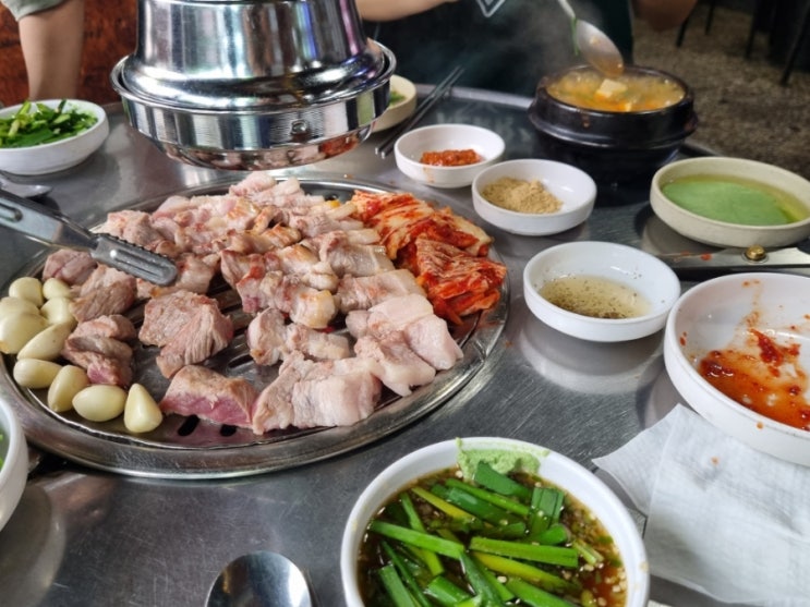  한강껍데기 : 망원동 고기 맛집/웨이팅 맛집