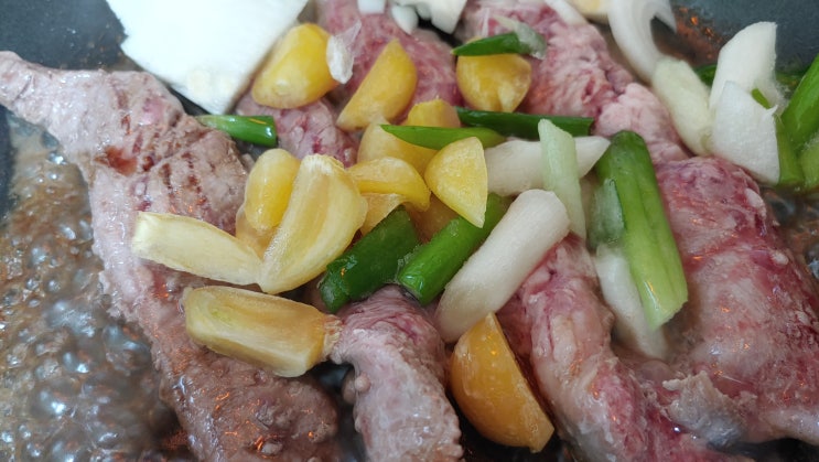 고기상사 벌집통갈매기살 밀키트로 주말 먹방 완성 with 핑크솔트 고기상사 벌집통갈매기살 밀키트로 주말 먹방 완성 with 핑크솔트