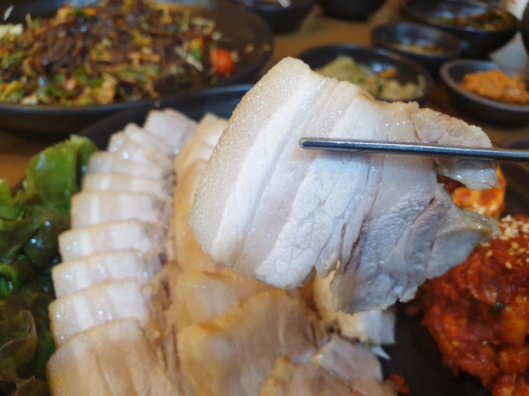  보쌈이 땡길때 찾는 강동역 맛집 큰집보쌈 천호점