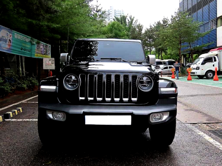  지프 랭글러 오버랜드 중고차 하자 없이 완벽해