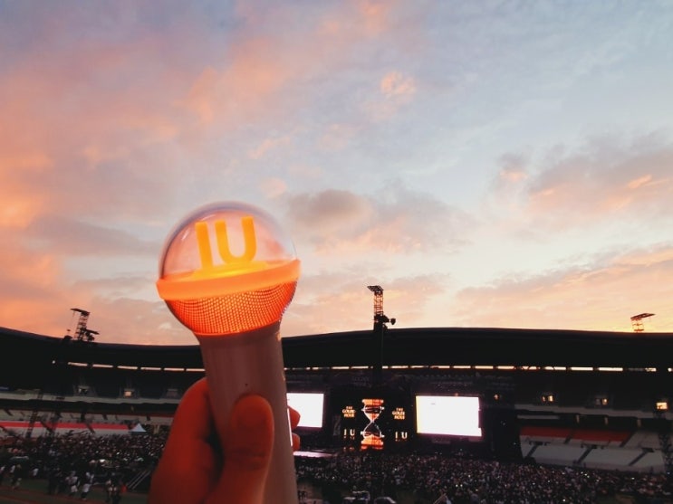 2022 <b>아이유 콘서트</b> 후기(광고부스, MD, <b>유애나</b>존 , 셋리스트... 