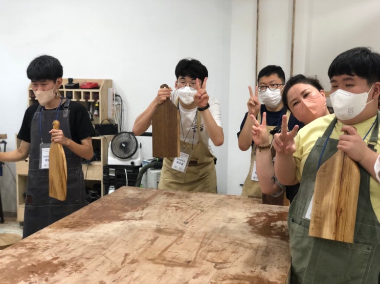  특수교육청 장애인 학생들과 함께 해서 더욱 특별했던 원목도마 만들기 체험 원데이클래스 인천 목공방