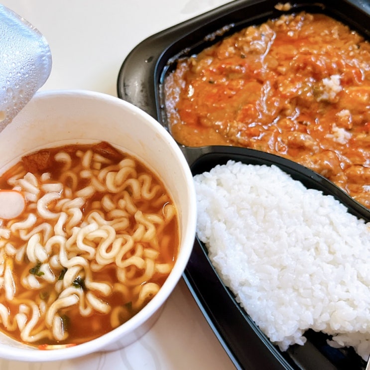  CU 정육면체 깨부수밥 : 맛있는데 양이 좀 적어서 컵라면과 드시는 걸 추천합니다