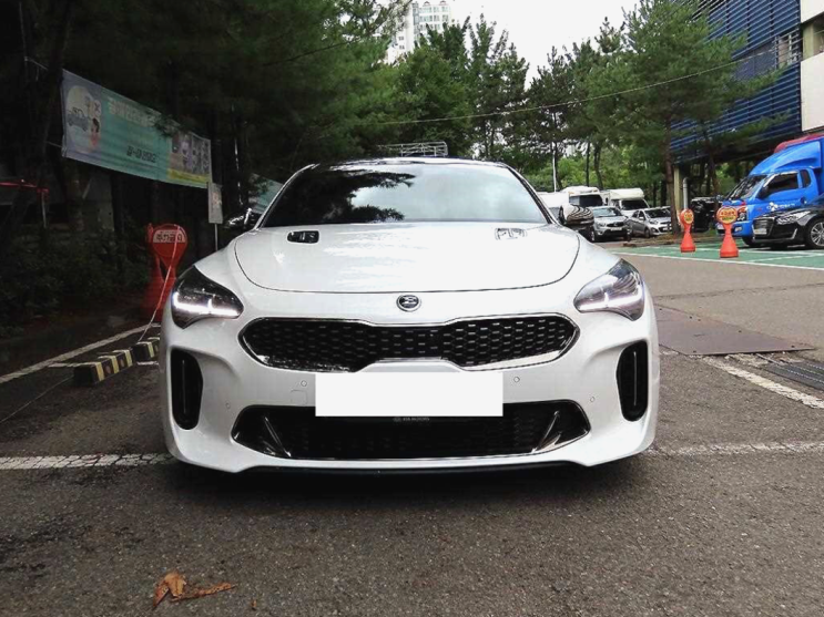  스팅어 2.0 중고차 합리적인 선택 입니다