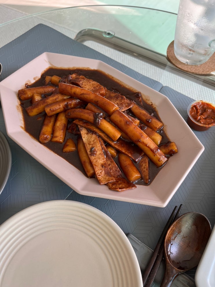  [군포] 백종원 골목식당 매콤한 짜장떡볶이 맛집 : 어흥떡볶이 포장 리뷰