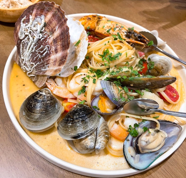  부산 센텀 영화의전당 그램마 IN
