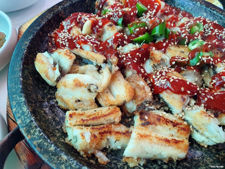  남해 장어구이전문 "달반늘" 장어탕 맛이 특이해서 잊을 수 없다!
