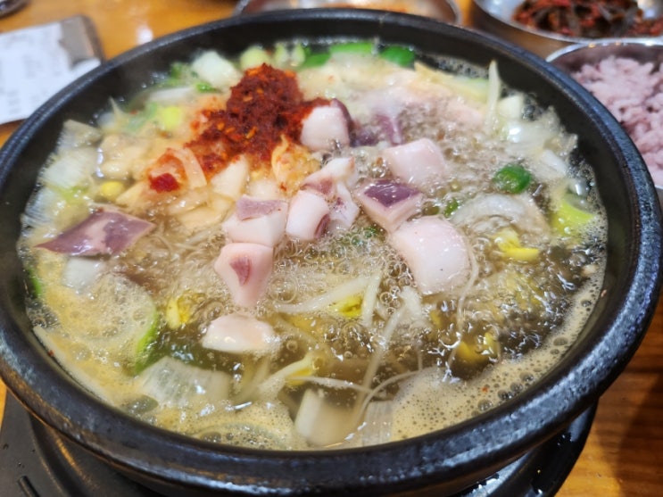  전주 콩뿌리 콩나물국밥 본점 - 맑고 시원하고 맛있는 콩나물 국밥