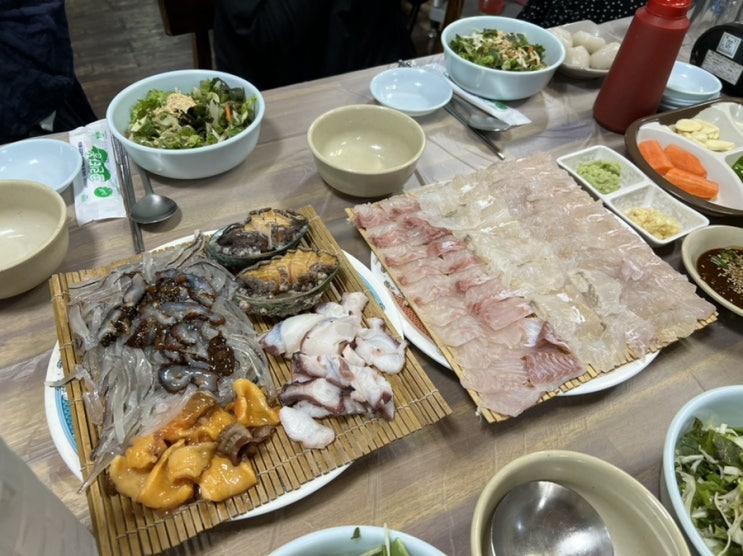  주전골 트레킹으로 시작해서  용소폭포를 거쳐서 남애처녀횟집과 옛뜰로 마무리 !!