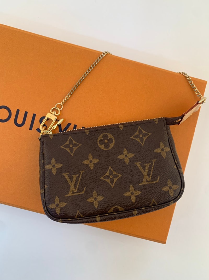 LOUIS VUITTON 루이비통 미니 포쉐트 악세수아 모노그램 M58009