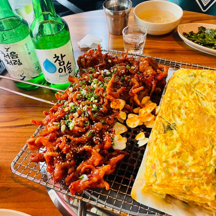 [잠실맛집 / 잠실새내 맛집] 송파 숯불 닭발 여기가 원탑 왕십리 접수하고 온 "애리꼼닭발 (구 엽기꼼닭발)"