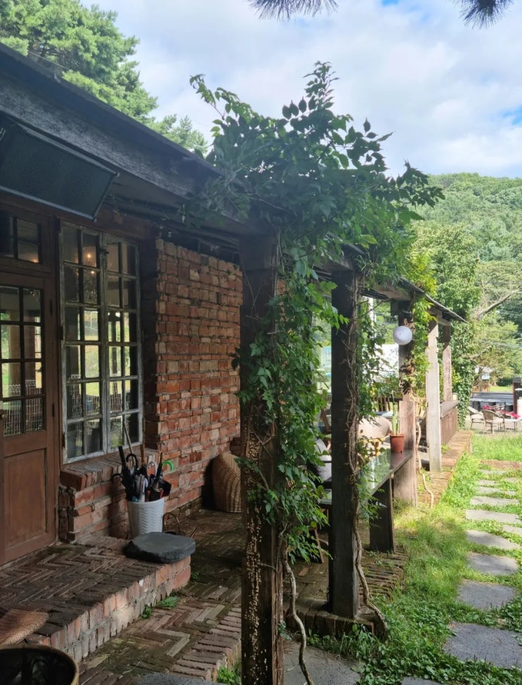  바람과 하늘과 커피숍