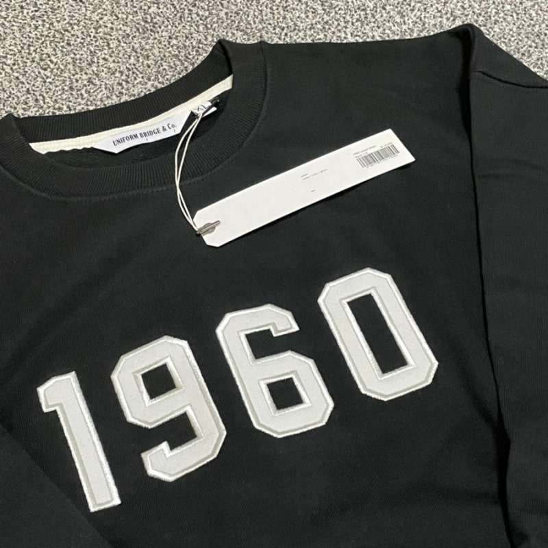 [검정 맨투맨 추천] 유니폼브릿지 맨투맨 1960 sweatshirts black 리뷰. 검정 맨투맨 코디