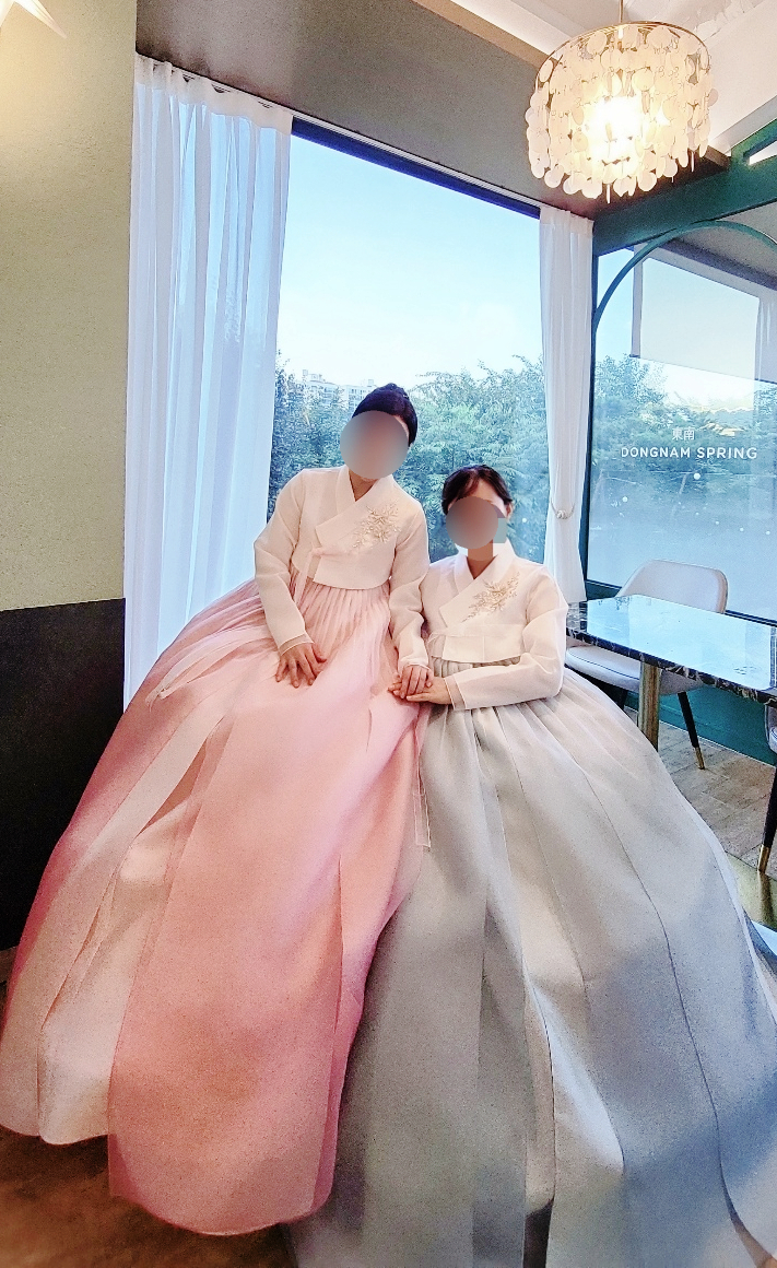  강동구한복대여 마리원장, 오랜만에 친구들과 나들이 갔어요.~~
