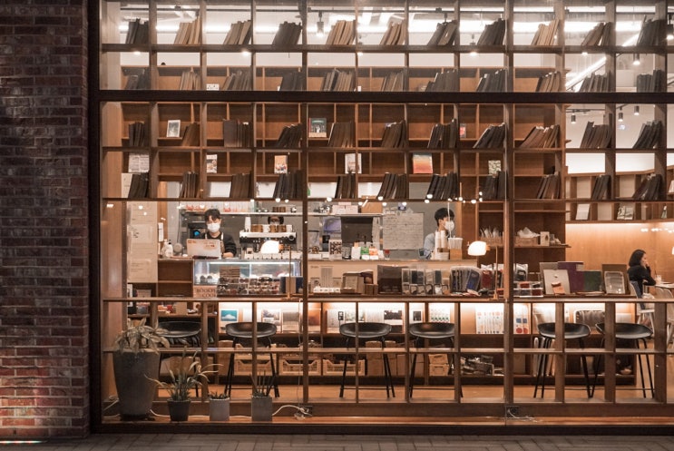 [카페/서점] 광교에 대한 단상 + 책발전소 사진