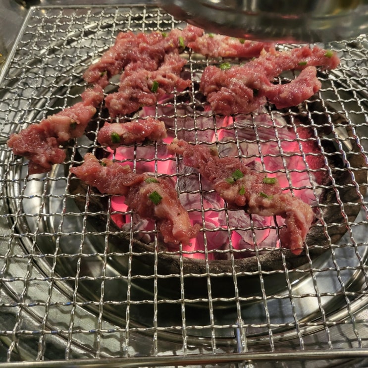  갈비살이 맛있는 상일뚝방집