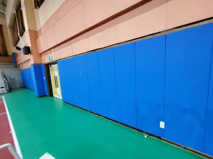  학교장터등록 벽면보호쿠션업체 학교시공사례입니다.