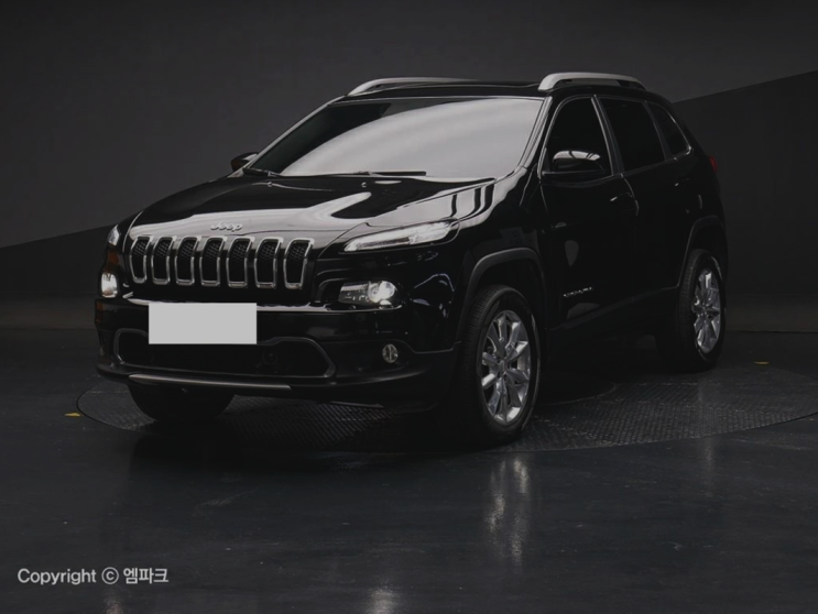  지프 체로키 KL 중고가격 분포된 수납공간
