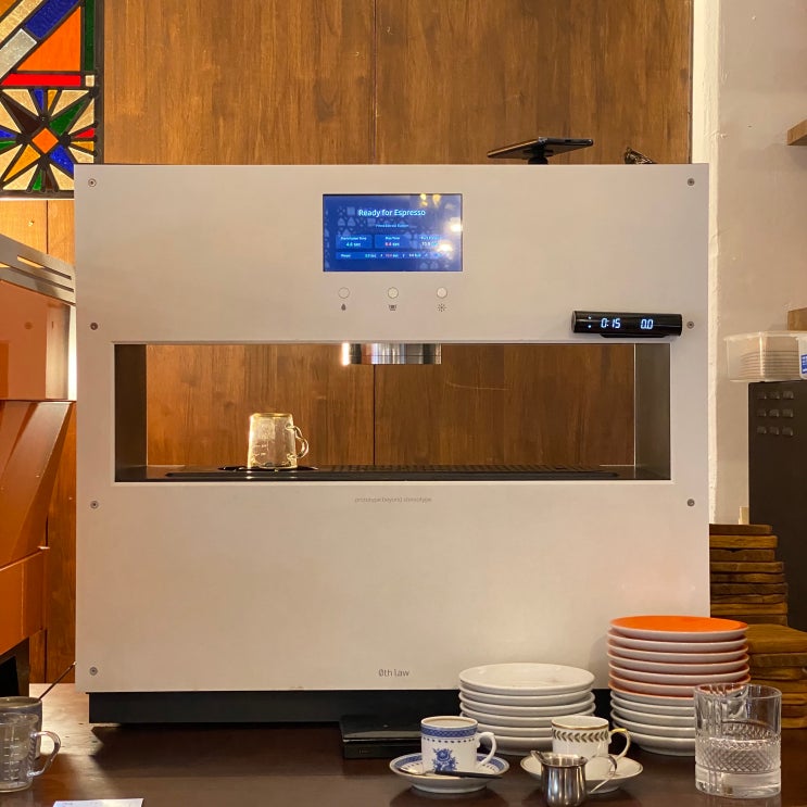 #9 YM Espresso Room, 리얼나인 머신이 있는 구파발역 카페