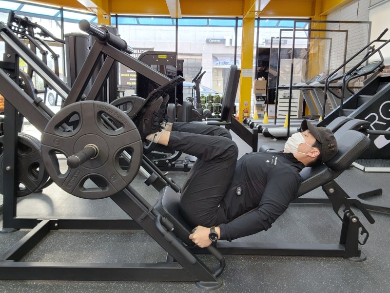 머신소개 no.10-[Legpress] 하체운동기구(Life fitness)